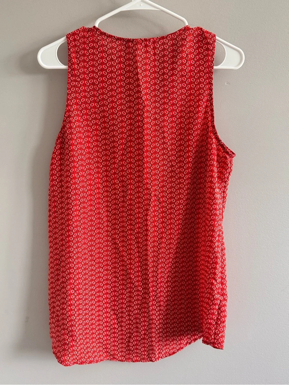 Pleione Red Geometric Sleeveless Zip Neck Blouse Top Medium - Picture 4 of 4